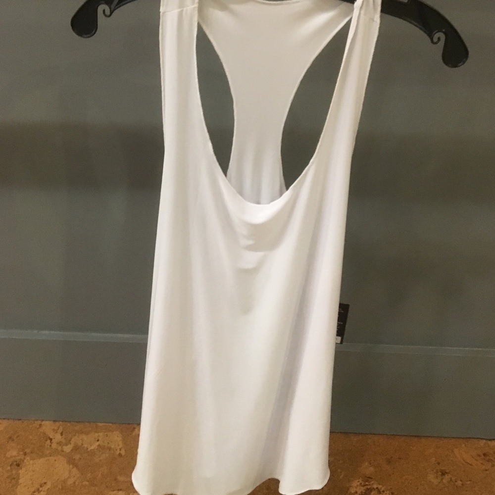 Onzie Glossy Flow tank in White